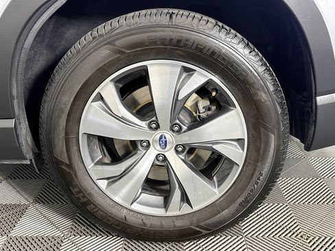 Used 2024 Subaru Ascent Premium AWD/4WD image 34