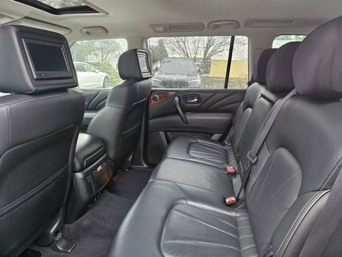 Used 2017 INFINITI QX80 4WD w/ Deluxe Technology Package image 23