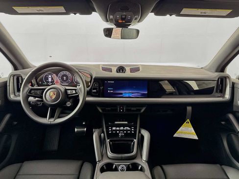 New 2026 Porsche Cayenne S image 35