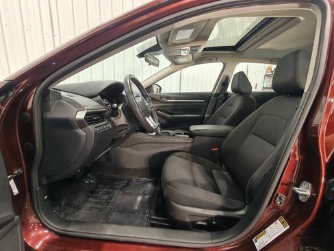 Used 2023 Nissan Altima 2.5 SV w/ SV Premium Package AWD/4WD image 24