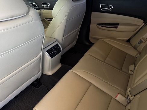 Used 2019 Acura TLX image 14