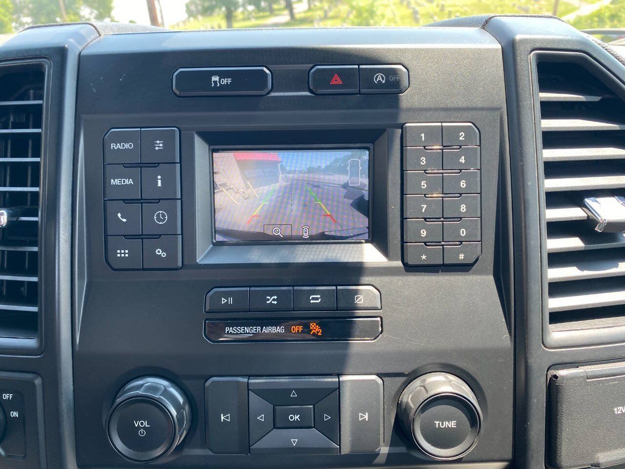 Used 2019 Ford F150 XL w/ Trailer Tow Package RWD image 16