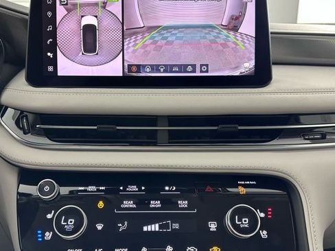 New 2026 INFINITI QX60 Luxe image 17