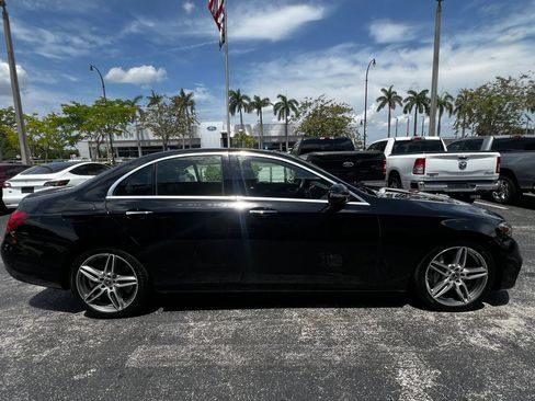 Used 2019 Mercedes-Benz E 450 4MATIC Sedan w/ Premium Package image 9