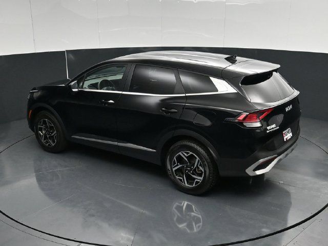 Used 2025 Kia Sportage LX AWD/4WD image 51