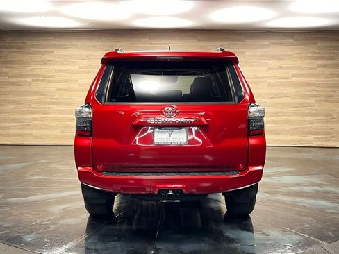 Used 2021 Toyota 4Runner SR5 Premium w/ Moonroof Package image 12