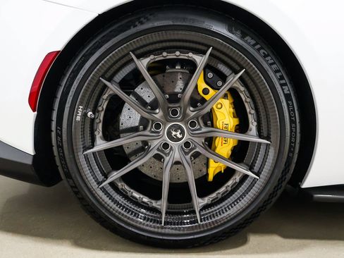 Used 2022 Ferrari 812 GTS RWD image 40