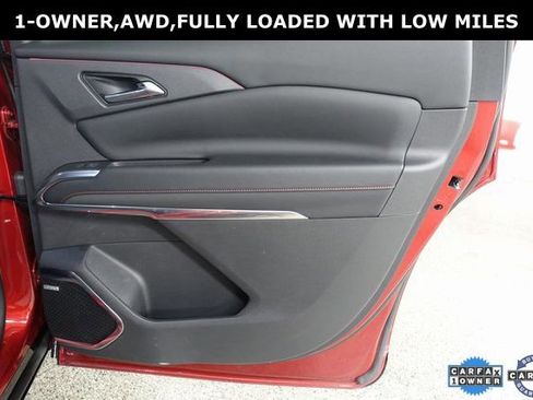 Used 2024 Chevrolet Traverse RS w/ LPO, Floor Liner Package AWD/4WD image 24