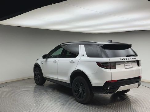 New 2026 Land Rover Discovery Sport Landmark AWD/4WD image 4