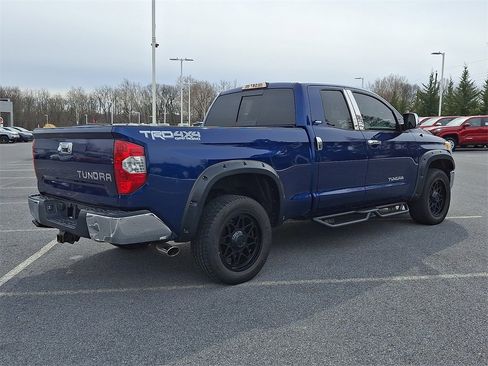 Used 2015 Toyota Tundra SR5 w/ TRD Off Road Package image 5