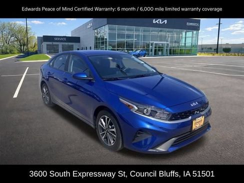 Used 2024 Kia Forte LXS FWD image 3