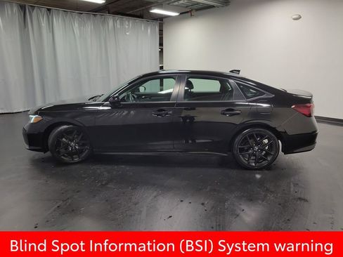 Used 2025 Honda Civic Sport image 5