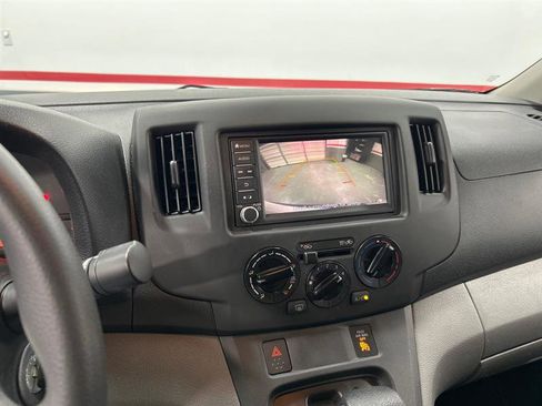 Used 2020 Nissan NV200 S w/ Back Door Glass Package image 16