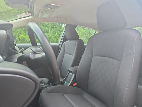 Used 2024 Toyota Corolla LE FWD image 14