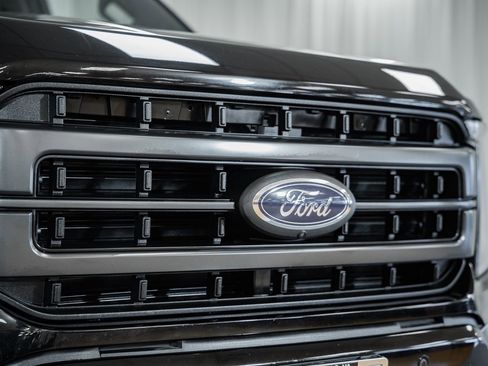 Certified 2023 Ford F150 Lariat w/ Equipment Group 502A High AWD/4WD image 11