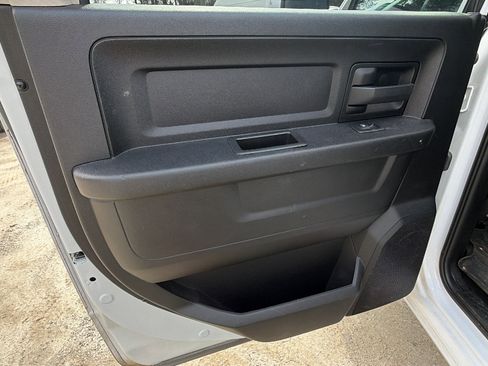 Used 2020 RAM 1500 Tradesman w/ Tradesman SXT Package image 22