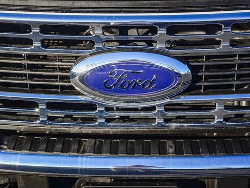 Certified 2024 Ford F250 XLT image 12