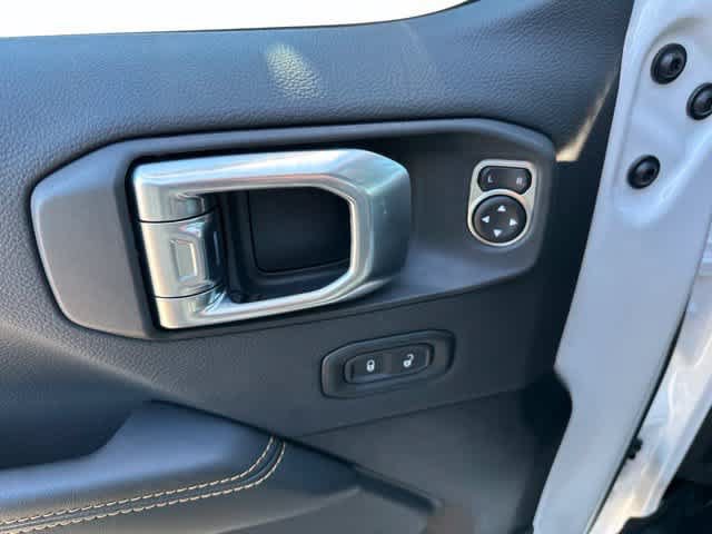 New 2027 Jeep Wrangler Unlimited Sahara AWD/4WD image 5