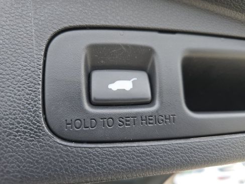 Used 2018 Honda CR-V Touring image 23