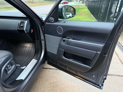 Used 2016 Land Rover Range Rover Sport HSE image 35