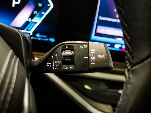 Used 2025 BMW X5 xDrive50e image 19