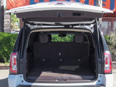 Used 2019 GMC Yukon XL Denali w/ Open Road Package AWD/4WD image 8