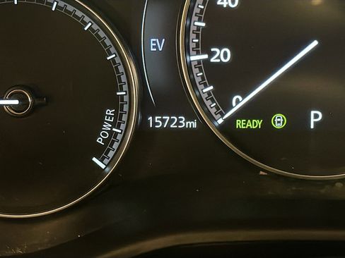 Used 2025 MAZDA CX-50 AWD 2.5 Hybrid w/ Premium Pkg image 19
