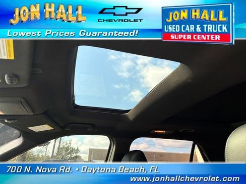 Used 2017 Ford Explorer Limited image 24