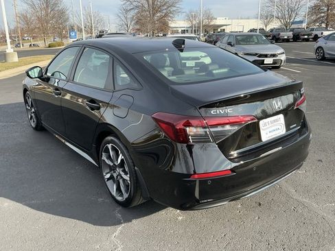 Used 2025 Honda Civic Sport Touring image 9