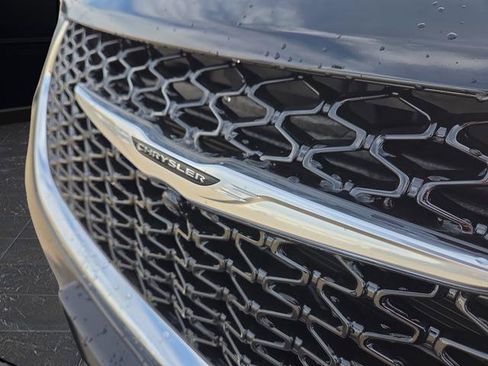 New 2026 Chrysler Pacifica Limited w/ Trailer Tow Group image 41