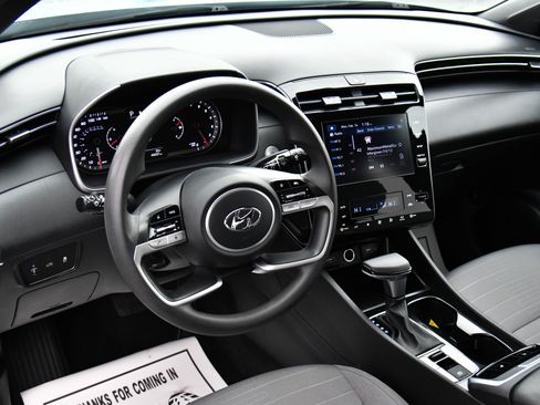 Used 2024 Hyundai Santa Cruz SEL image 16