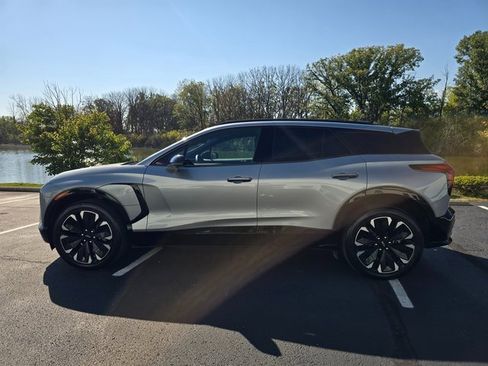 Used 2024 Chevrolet Blazer EV RS image 11