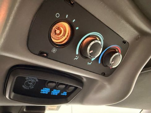 Used 2021 Chevrolet Express 2500 LS w/ Enhanced Convenience Package RWD image 42