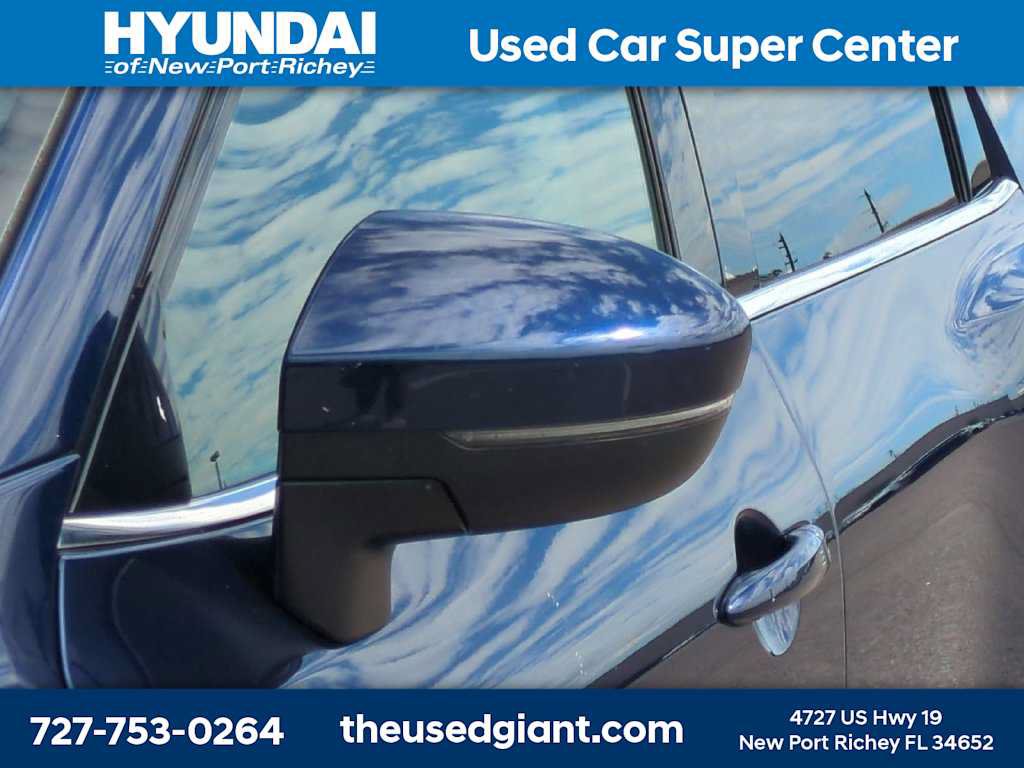 Used 2022 Nissan Pathfinder S FWD image 11