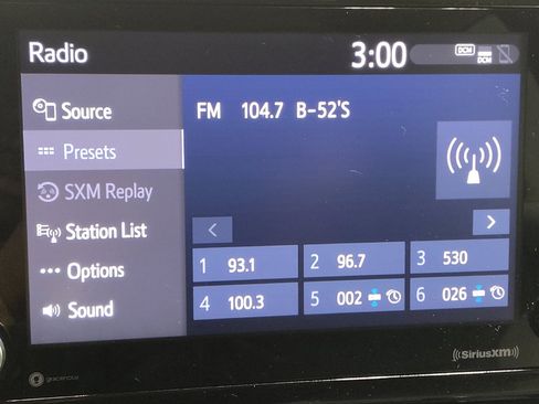 Used 2021 Toyota Corolla LE image 25