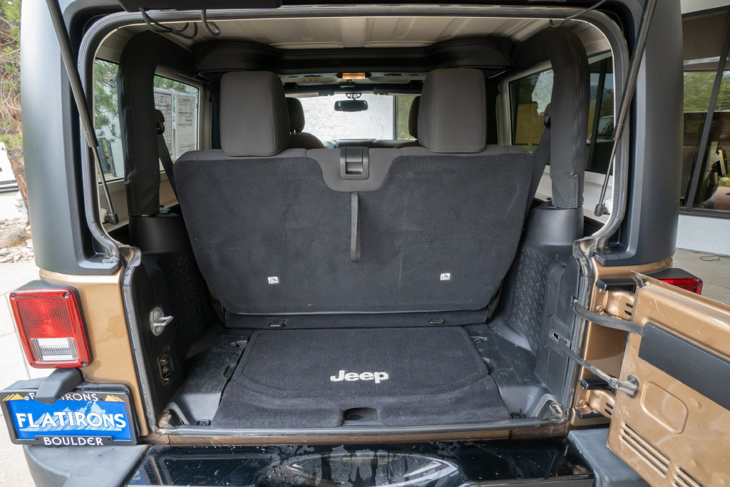 Used 2015 Jeep Wrangler Sport AWD/4WD image 16