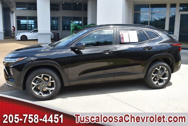 Certified 2024 Chevrolet Trax LT w/ Driver Confidence Package FWD image 7