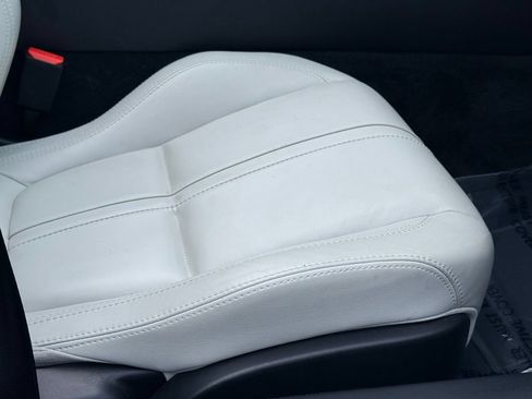 Used 2015 Jaguar F-TYPE S RWD image 16