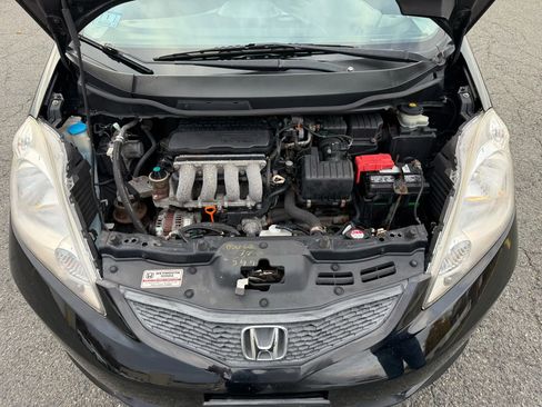 Used 2011 Honda Fit Sport image 21