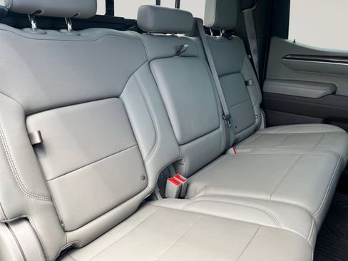 Certified 2022 Chevrolet Silverado 1500 LTZ AWD/4WD image 15
