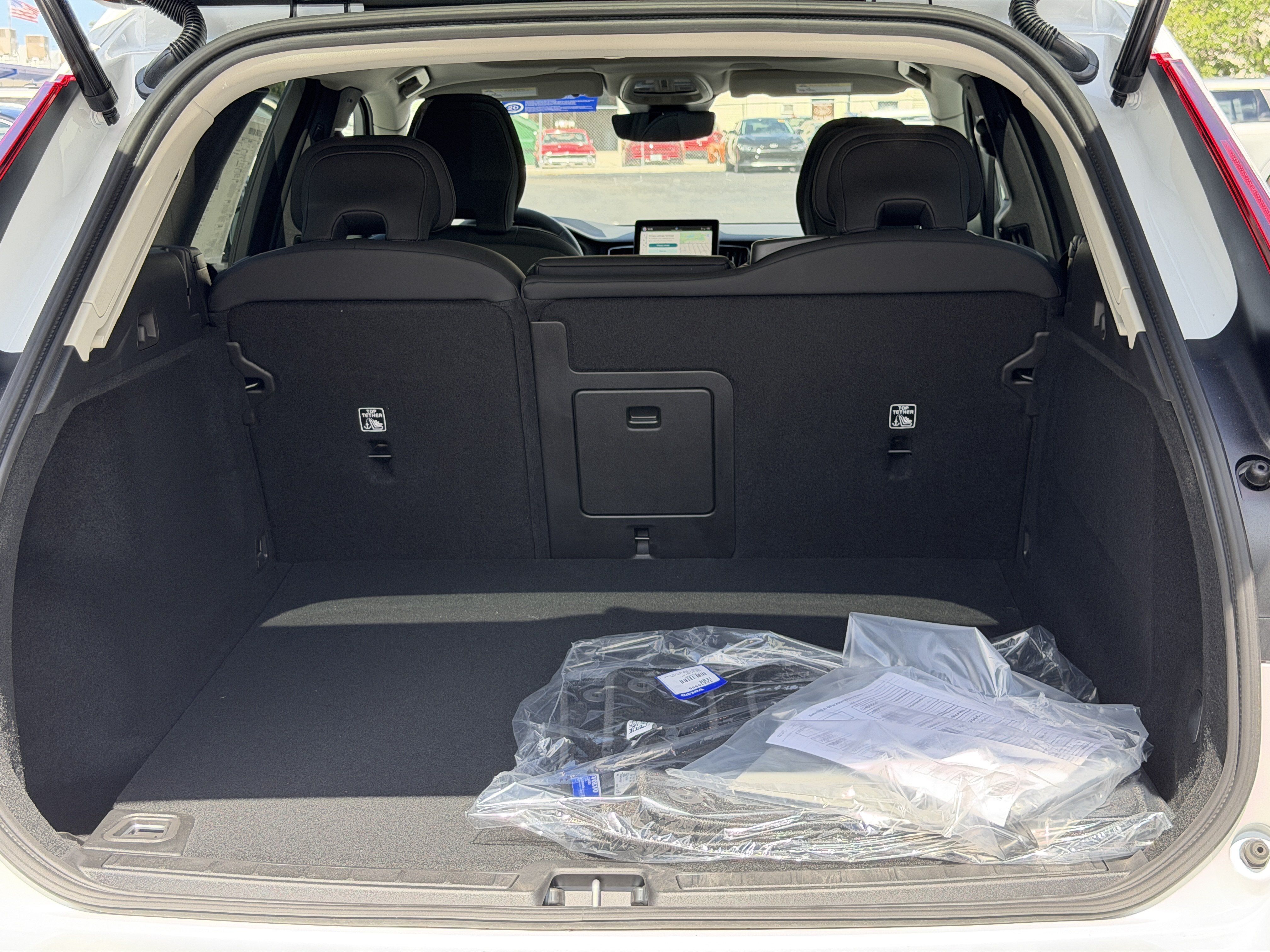 New 2026 Volvo XC60 B5 Core AWD/4WD image 10