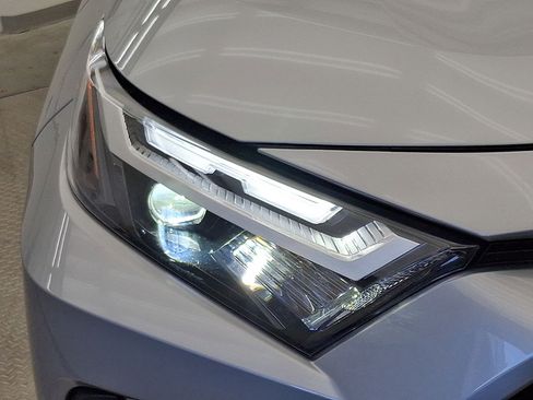 Certified 2024 Toyota RAV4 XLE AWD/4WD image 27