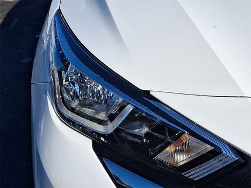 Used 2024 Nissan Versa S w/ S Plus Package image 27