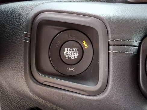 Used 2026 Jeep Gladiator Rubicon AWD/4WD image 24