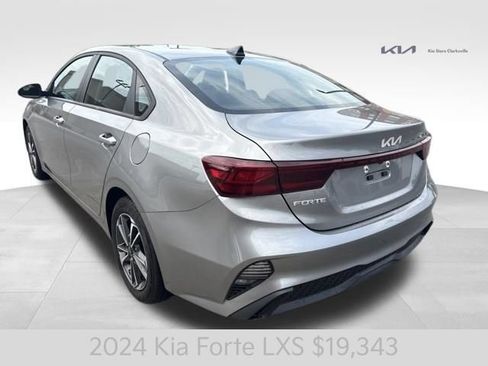 Certified 2024 Kia Forte LXS FWD image 6
