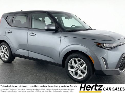 Used 2025 Kia Soul LX w/ LX Technology Package FWD image 1