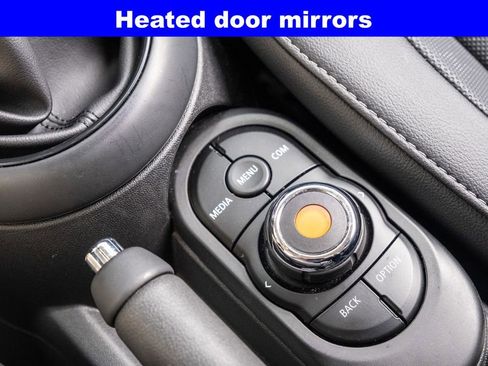 Used 2019 MINI Cooper 2-Door Hardtop image 16