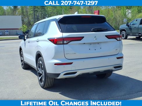 Used 2024 Mitsubishi Outlander SE Black Edition AWD/4WD image 8