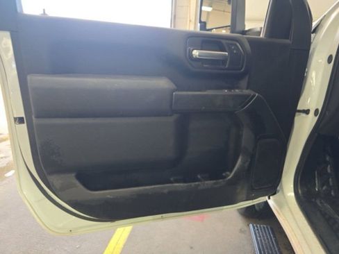 Used 2025 Chevrolet Silverado 2500 W/T image 13