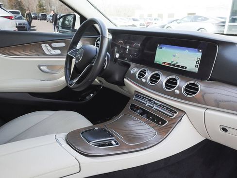 Used 2022 Mercedes-Benz E 350 4MATIC Sedan image 44